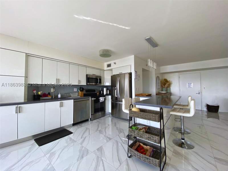 2 bedroom Condominium at 3530 Mystic Pointe Dr 3014, Mystic Pointe Tower 500 C, Aventura — photo 4