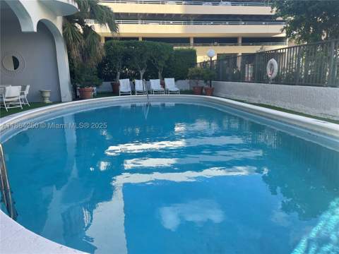 66 Valencia Ave Ph1C, Coral Gables FL - photo 17 of 18