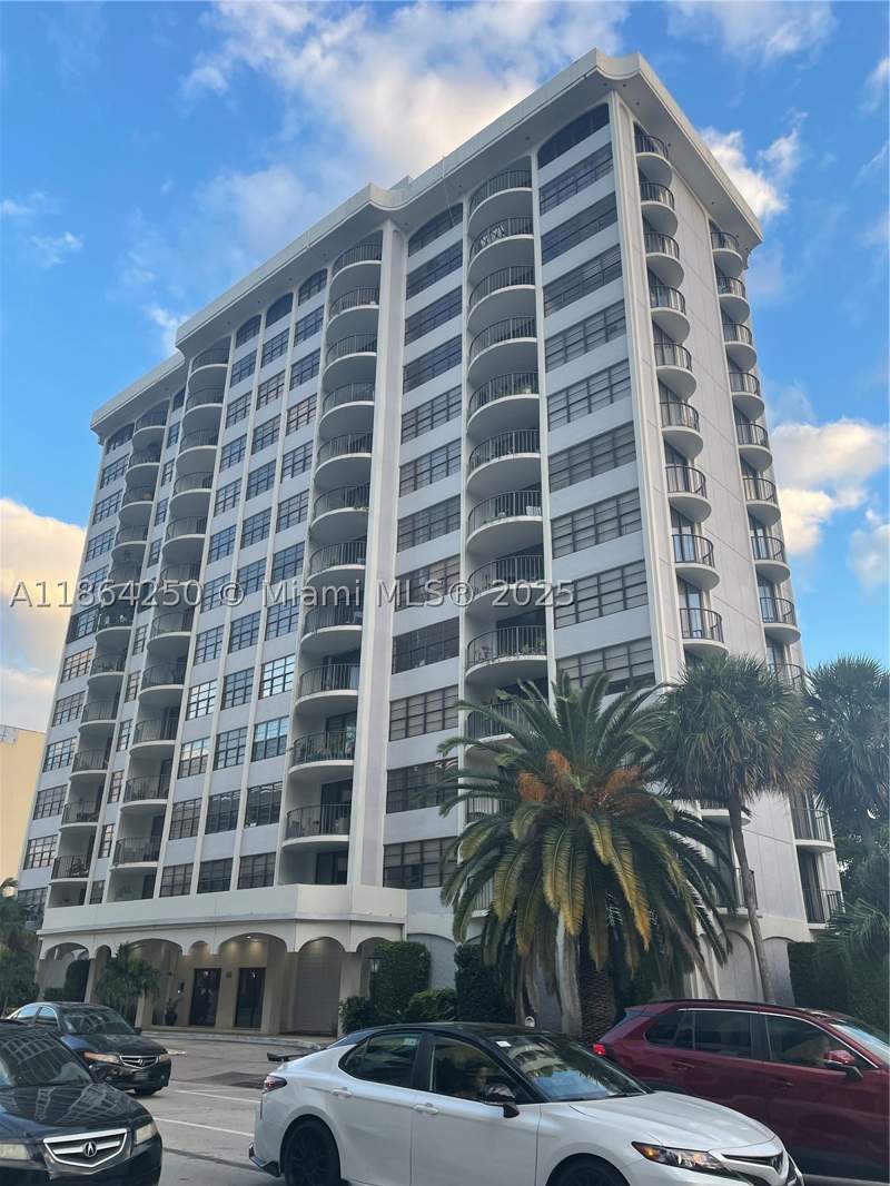 2 bedroom Condominium at 66 Valencia Ave Ph1C, Coral Gables Tower Condo, Coral Gables — photo 3