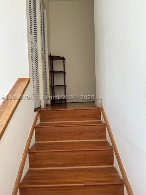 11208 SW 67th Ter, Miami FL - photo 6 of 33