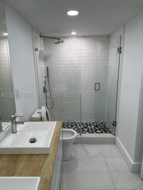 5600 Collins Ave 11W, Miami Beach FL - photo 16 of 49