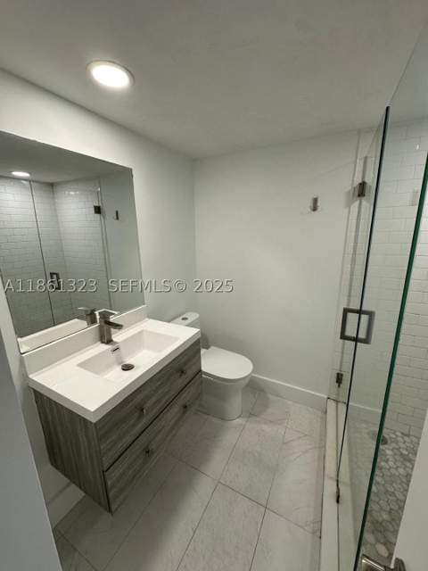 5600 Collins Ave 11W, Miami Beach FL - photo 20 of 49