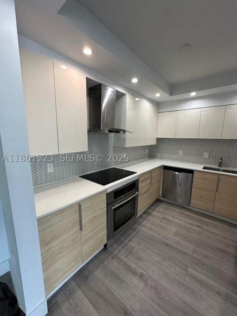 5600 Collins Ave 11W, Miami Beach FL - photo 8 of 49