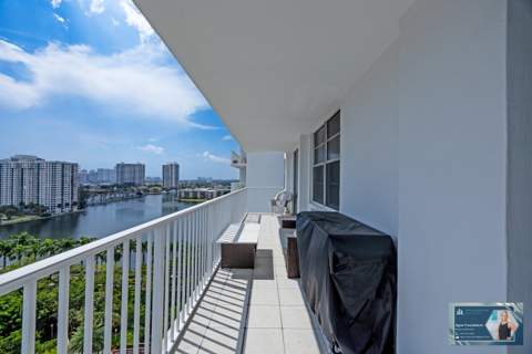 2801 NE 183rd Street 1606w, Aventura FL - photo 9 of 48