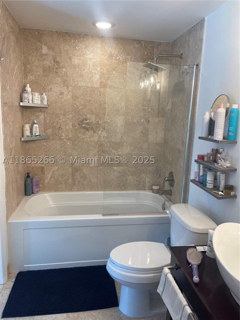 1 bedroom Condominium at 350 S Miami Ave 1108, Wind Condo, Miami — photo 5