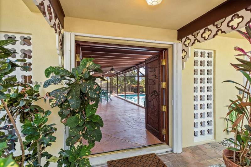 4 bedroom SingleFamilyResidence at 17625 SW 91st Ave., Herman Hills, Palmetto Bay — photo 2