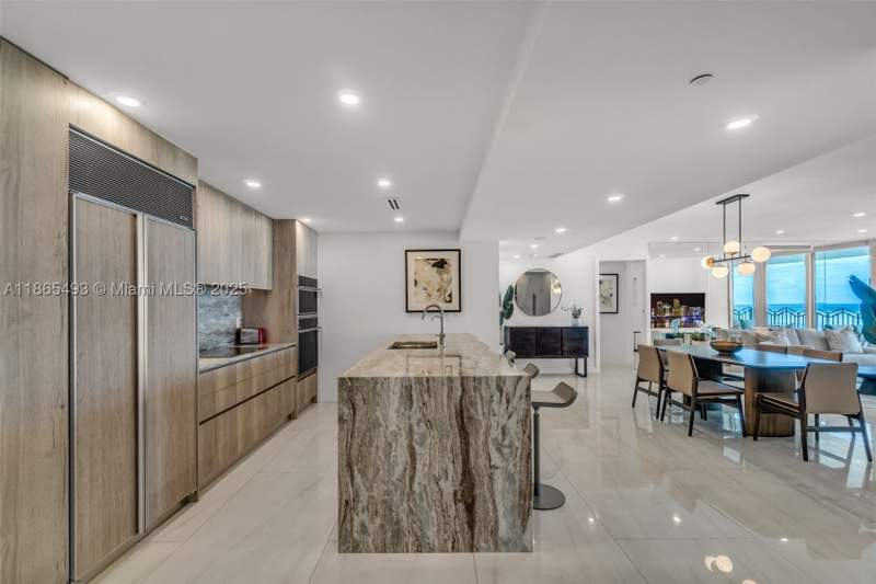 3 bedroom Condominium at 1500 Ocean Drive 1003, 1500 Ocean Drive Condo, Miami Beach — photo 5