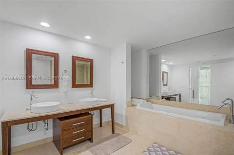 495 Brickell Ave 3504, Miami FL - photo 9 of 43