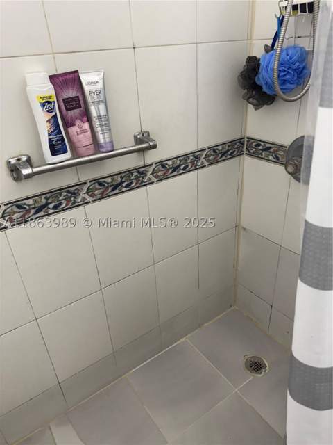 1178 NW 105th Ter, Miami FL - photo 17 of 23
