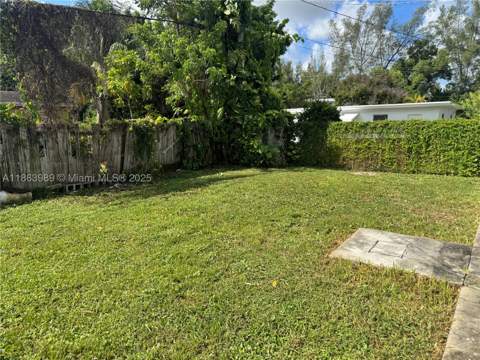 1178 NW 105th Ter, Miami FL - photo 20 of 23