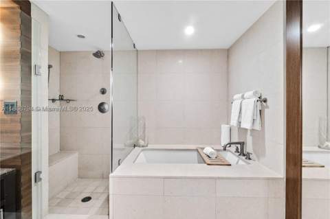 6801 Collins Ave 818, Miami Beach FL - photo 15 of 25