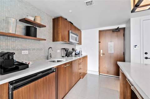 6801 Collins Ave 818, Miami Beach FL - photo 8 of 25