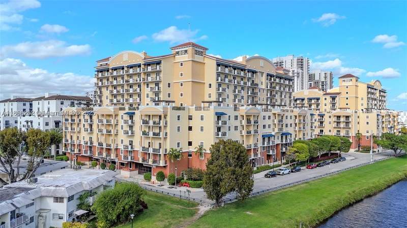 2 bedroom Condominium at 8395 SW 73rd Ave 509, Colonnade At Dadeland SW, Miami — photo 2