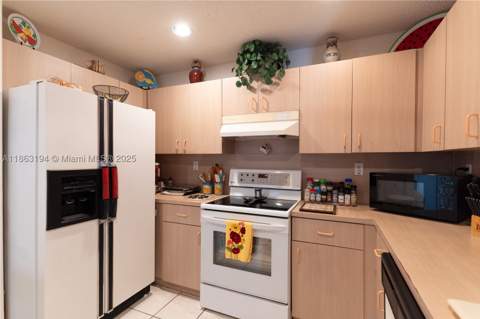 11680 SW 92nd St, Miami FL - photo 16 of 44
