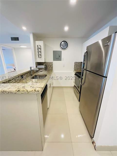 3545 NE 167th St 505, North Miami Beach FL - photo 7 of 23