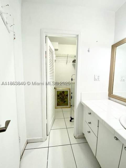 100 Lincoln Rd 437, Miami Beach FL - photo 10 of 25