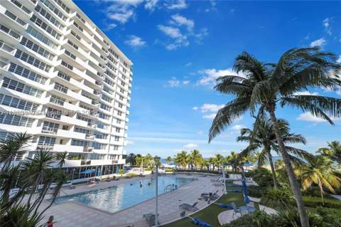 100 Lincoln Rd 437, Miami Beach FL - photo 14 of 25