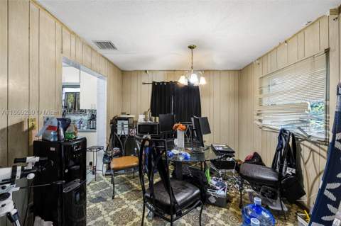 4510 NW 33rd Ave, Miami FL - photo 8 of 20