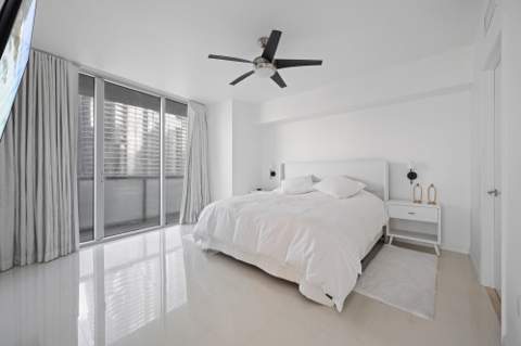 475 Brickell Avenue 1815, Miami FL - photo 15 of 20