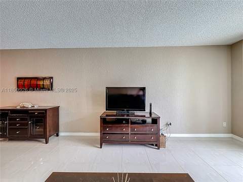 19380 Collins Ave 308, Sunny Isles Beach FL - photo 18 of 52