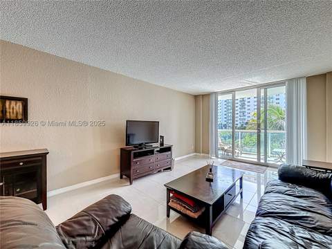 19380 Collins Ave 308, Sunny Isles Beach FL - photo 19 of 52