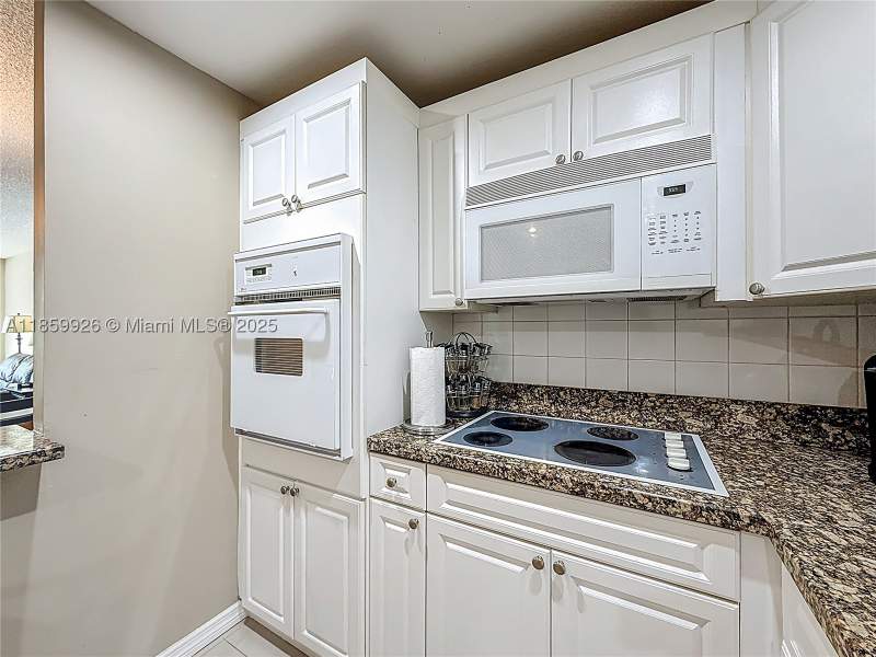 1 bedroom Condominium at 19380 Collins Ave 308, Oceanview Building B Cond, Sunny Isles Beach — photo 5