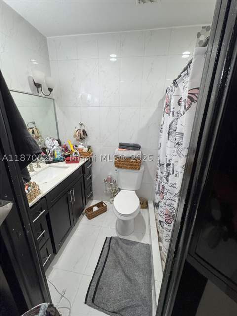 6411 W 27th Way 201, Hialeah FL - photo 10 of 21