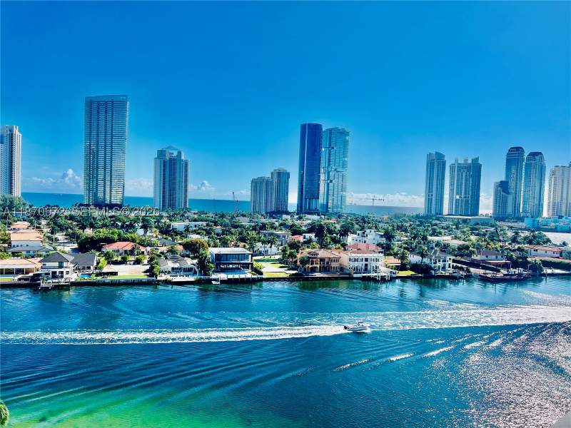 2 bedroom Condominium at 19101 NE 36th Ct 1411, Mystic Pointe Condo No Th, Aventura — photo 3
