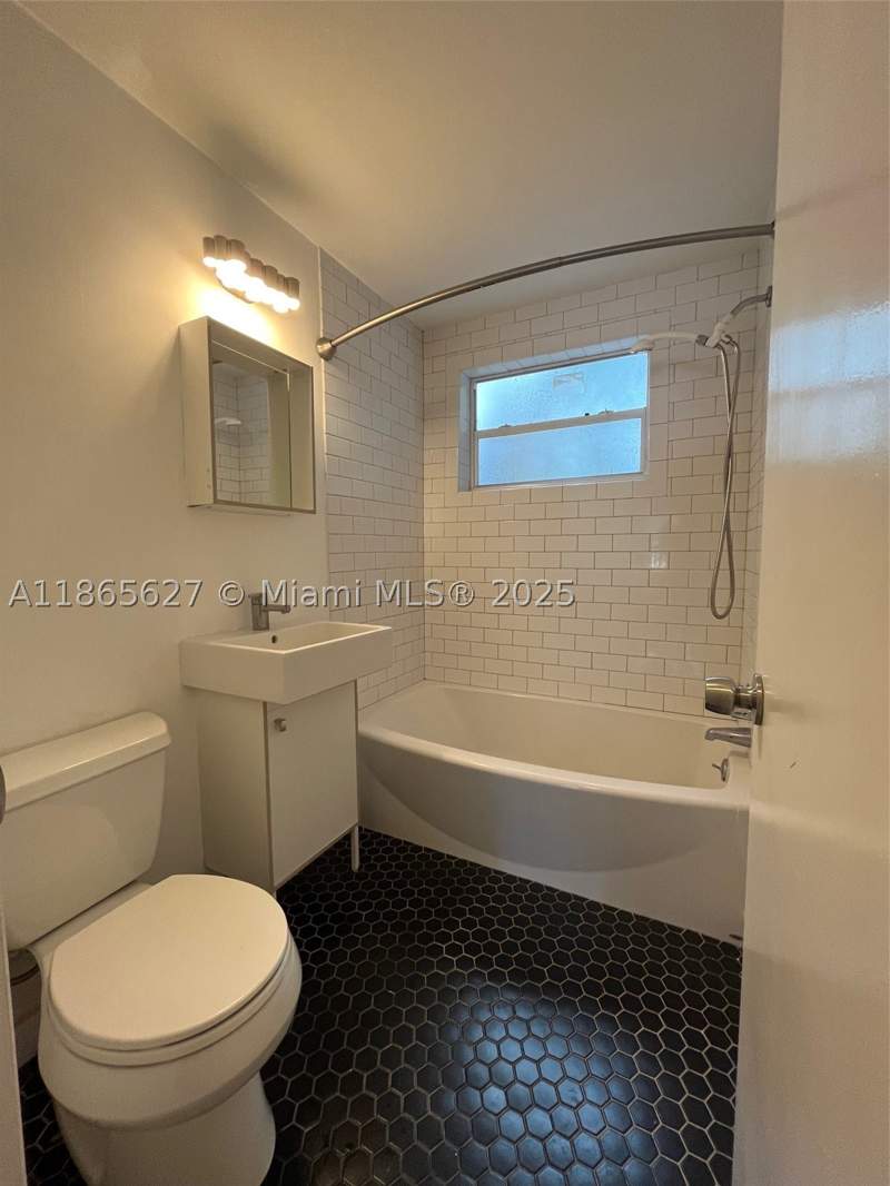 0 bedroom Condominium at 645 NE 77th St 6, Belle Meade Place Condo, Miami — photo 5