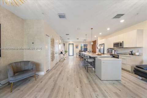 10413 NW 82nd St 9, Doral FL - photo 14 of 41