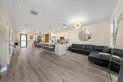 10413 NW 82nd St 9, Doral FL - photo 15 of 41