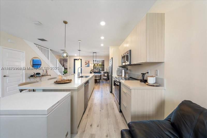 3 bedroom Condominium at 10413 NW 82nd St 9, Highland At Park Central, Doral — photo 5