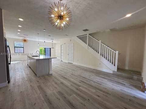 10413 NW 82nd St 9, Doral FL - photo 8 of 41
