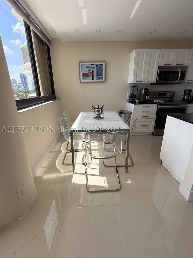 3 bedroom Condominium at 20185 E Country Club Dr 510, The Landmark Condo, Aventura — photo 3