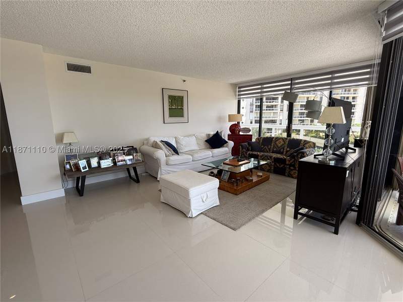 3 bedroom Condominium at 20185 E Country Club Dr 510, The Landmark Condo, Aventura — photo 5