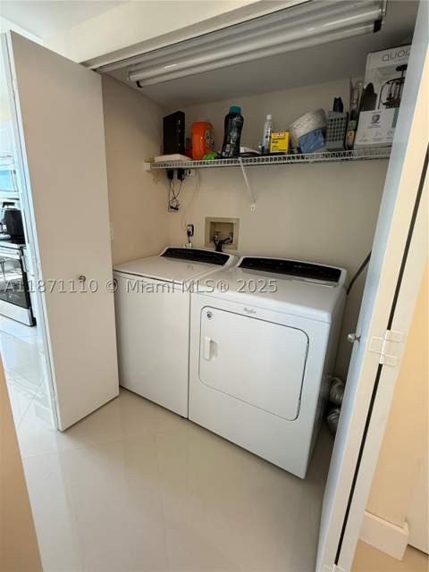 20185 E Country Club Dr 510, Aventura FL - photo 7 of 16
