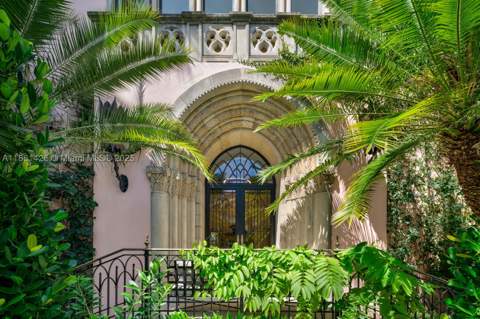 1840 S Bayshore Ln, Miami FL - photo 6 of 88