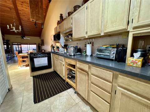 13527 SW 101st Ln, Miami FL - photo 9 of 45