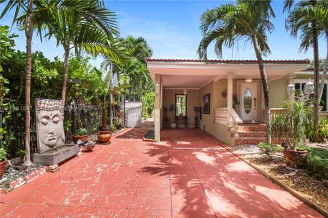 6101 SW 13th Ter, West Miami FL - photo 6 of 49
