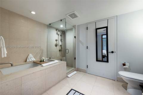 6801 Collins Ave 418 (deed 407), Miami Beach FL - photo 13 of 45