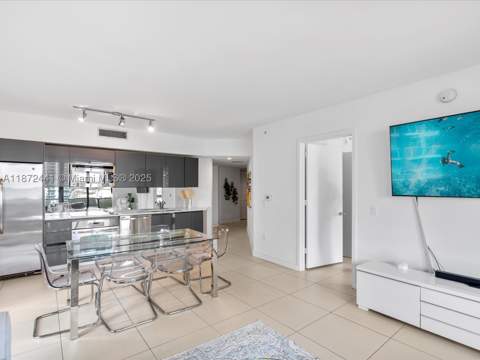 31 SE 6th St 802, Miami FL - photo 13 of 37