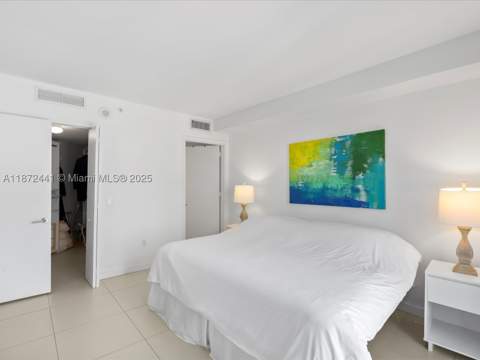 31 SE 6th St 802, Miami FL - photo 23 of 37