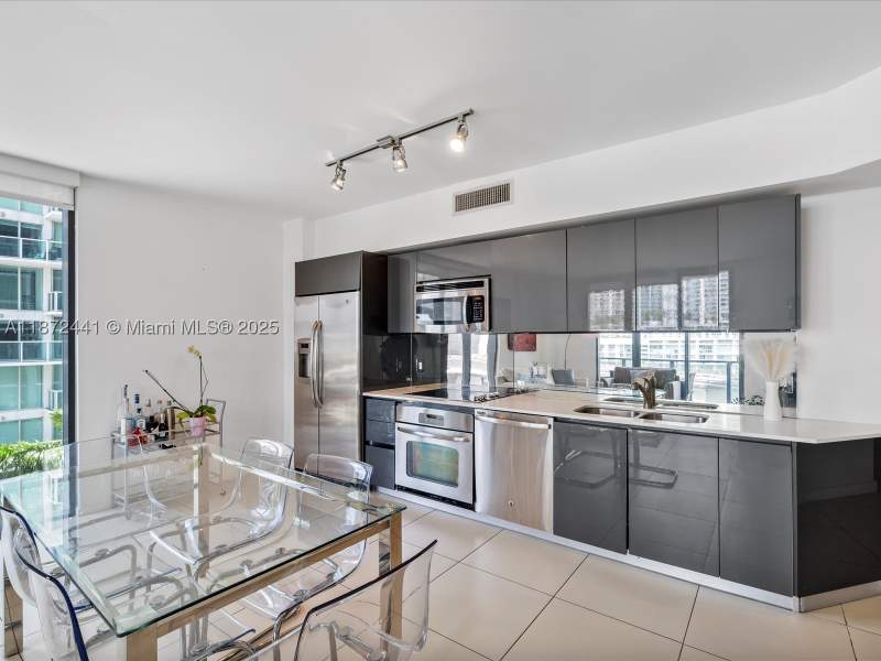 2 bedroom Condominium at 31 SE 6th St 802, Mybrickell Condo, Miami — photo 5
