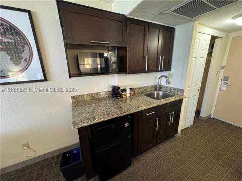 19201 Collins Ave 1108, Sunny Isles Beach FL - photo 10 of 24