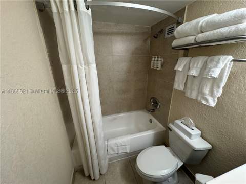 19201 Collins Ave 1108, Sunny Isles Beach FL - photo 18 of 24