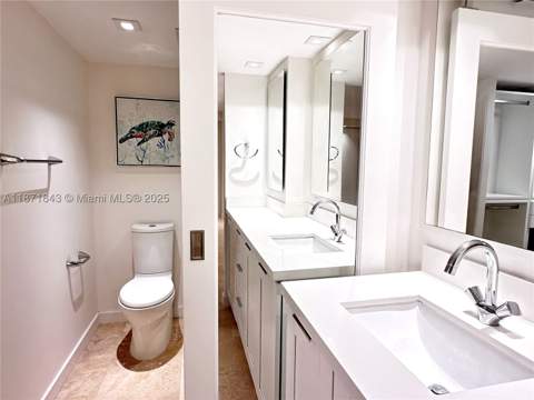 3301 N Country Club Dr 410, Aventura FL - photo 9 of 21