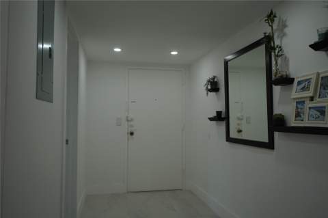 6941 Carlyle Avenue 4C, Miami Beach FL - photo 10 of 57