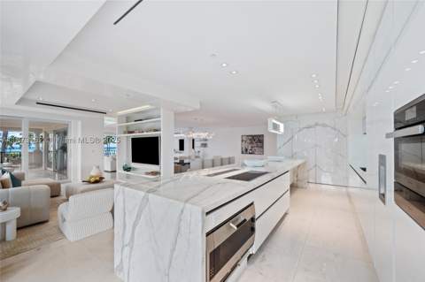 7921 Fisher Island Dr 7921, Miami Beach FL - photo 18 of 54