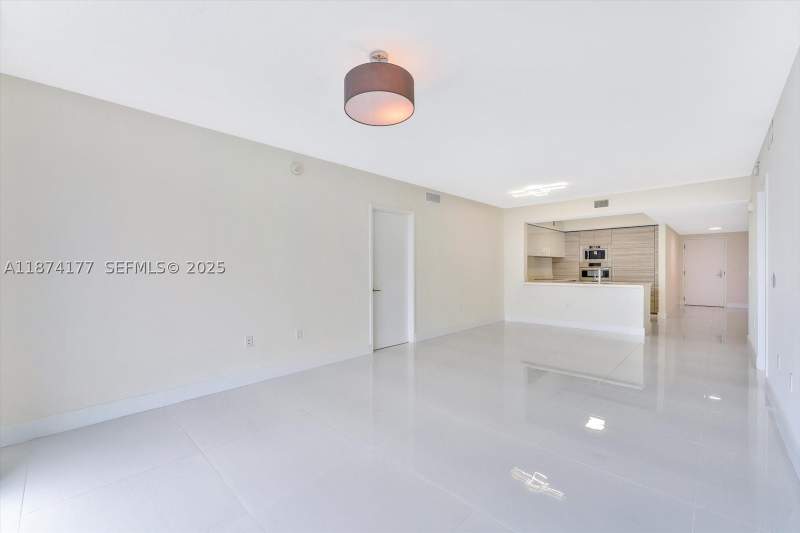 2 bedroom Condominium at 300 Sunny Isles Blvd 4-803, Parque Towers Condo, Sunny Isles Beach — photo 3