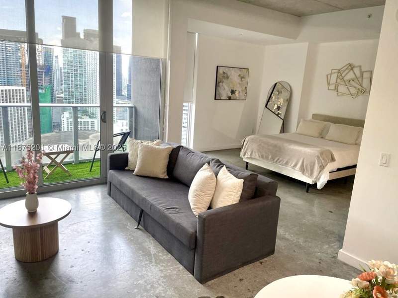 1 bedroom Condominium at 151 SE 1st St 2807, Centro Condo, Miami — photo 2
